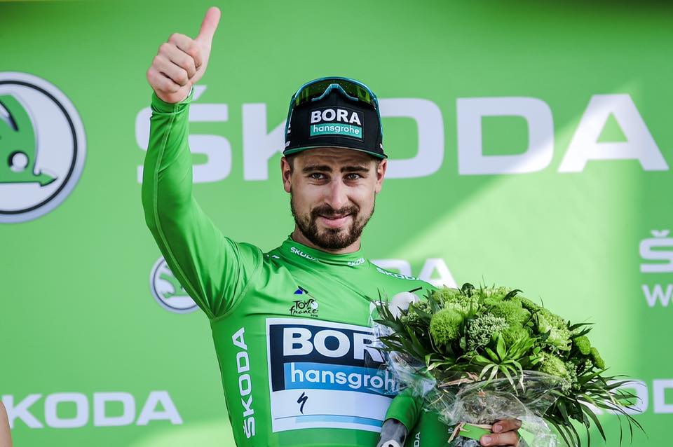 Maillot vert peter sagan sur le podium étape tour de france 2019