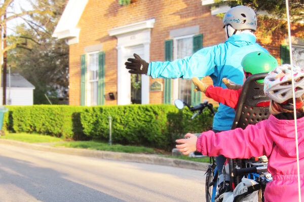 transporter-ses-enfants-à-vélo-1