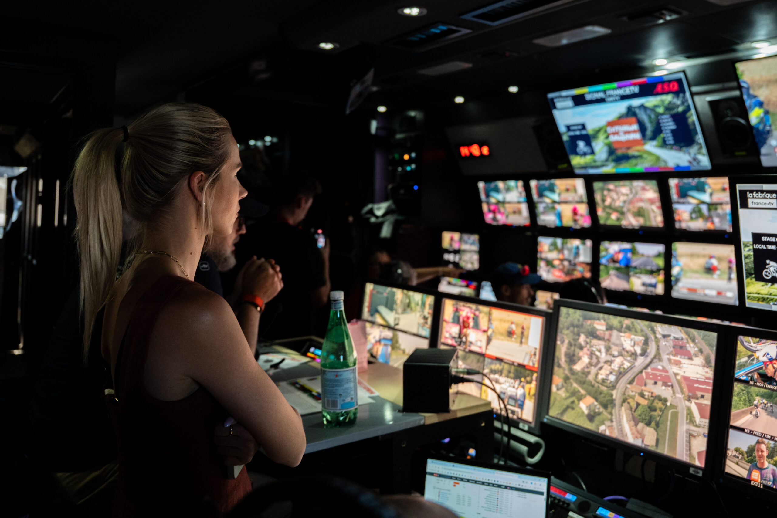 Marion Rousse en régie