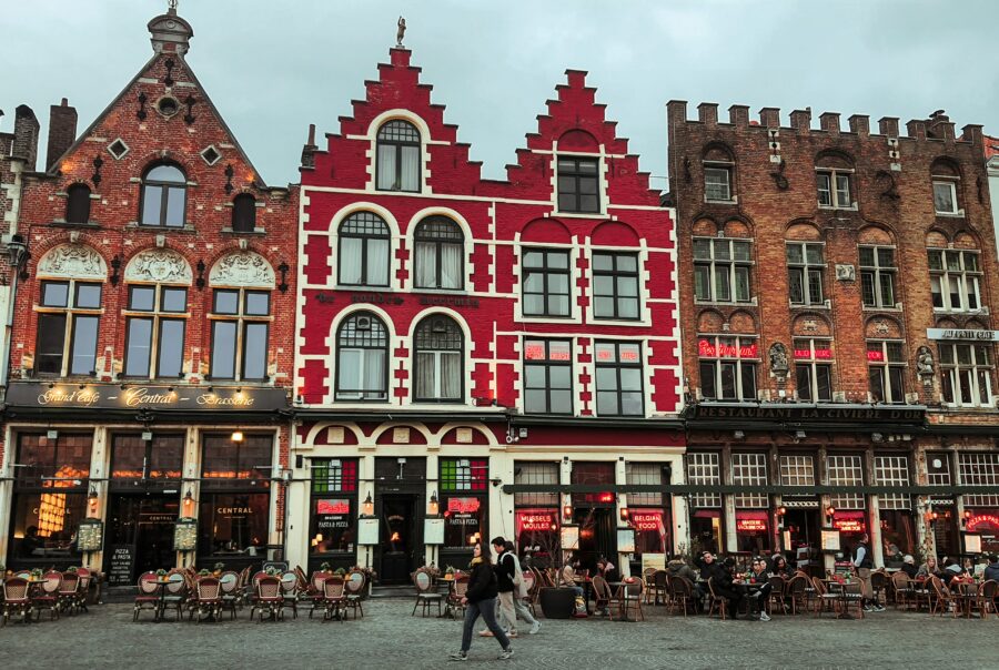 Les façades des maisons de Bruges